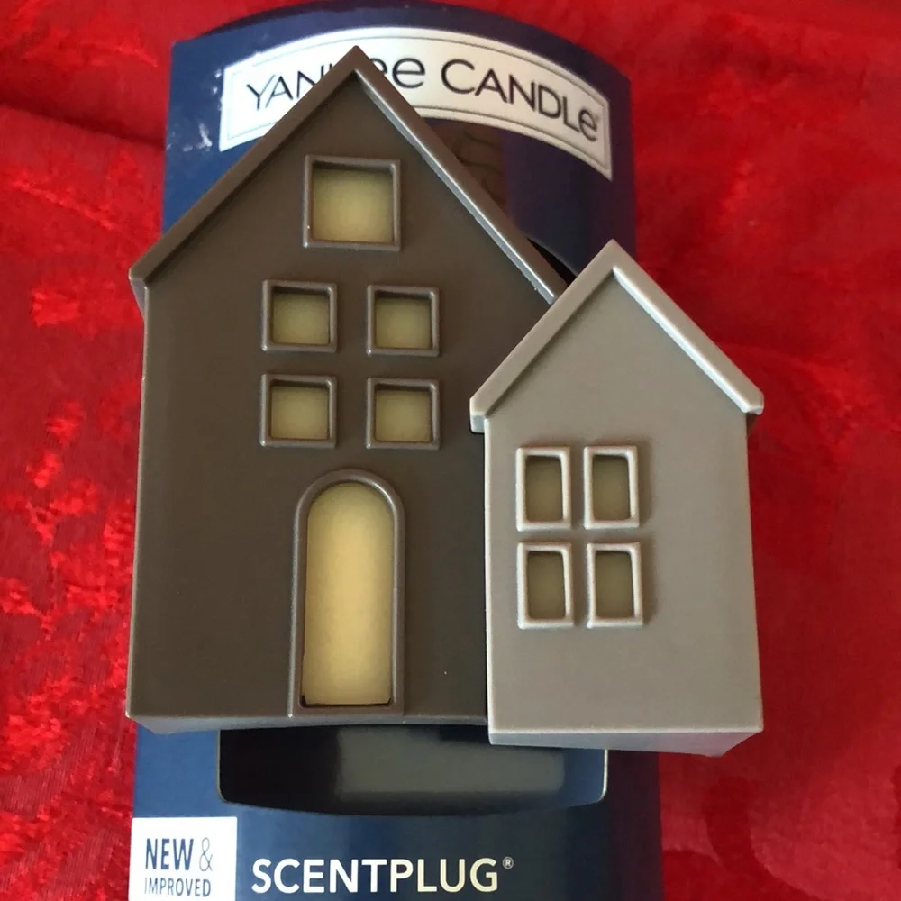 Yankee Candle Gray & Brown Evening Village ScentPlug Diffuser